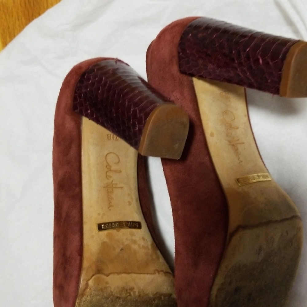 Shoes - Picture 6 of 8